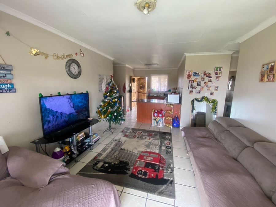 2 Bedroom Property for Sale in Erand Gardens Gauteng