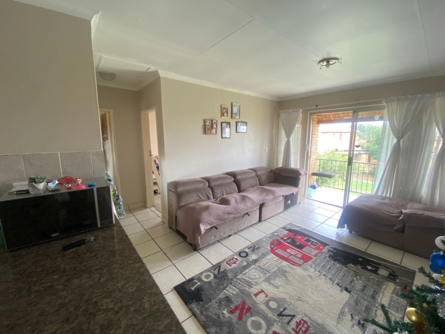 2 Bedroom Property for Sale in Erand Gardens Gauteng