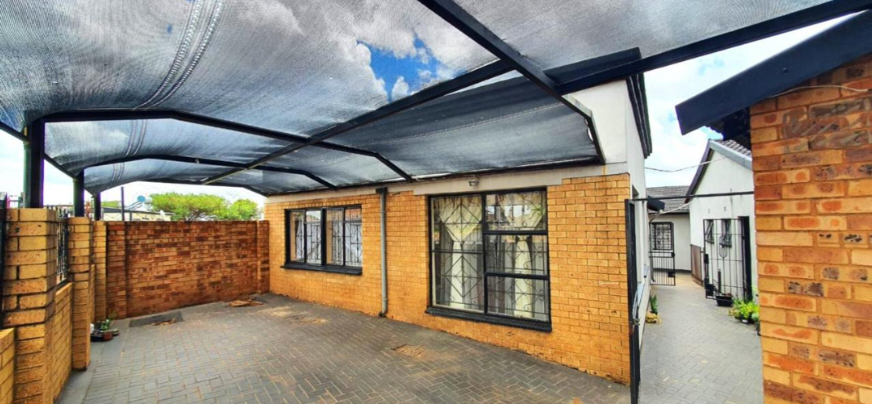 4 Bedroom Property for Sale in Ennerdale Gauteng