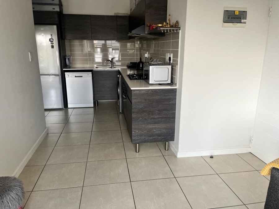 To Let 1 Bedroom Property for Rent in Olivedale Gauteng