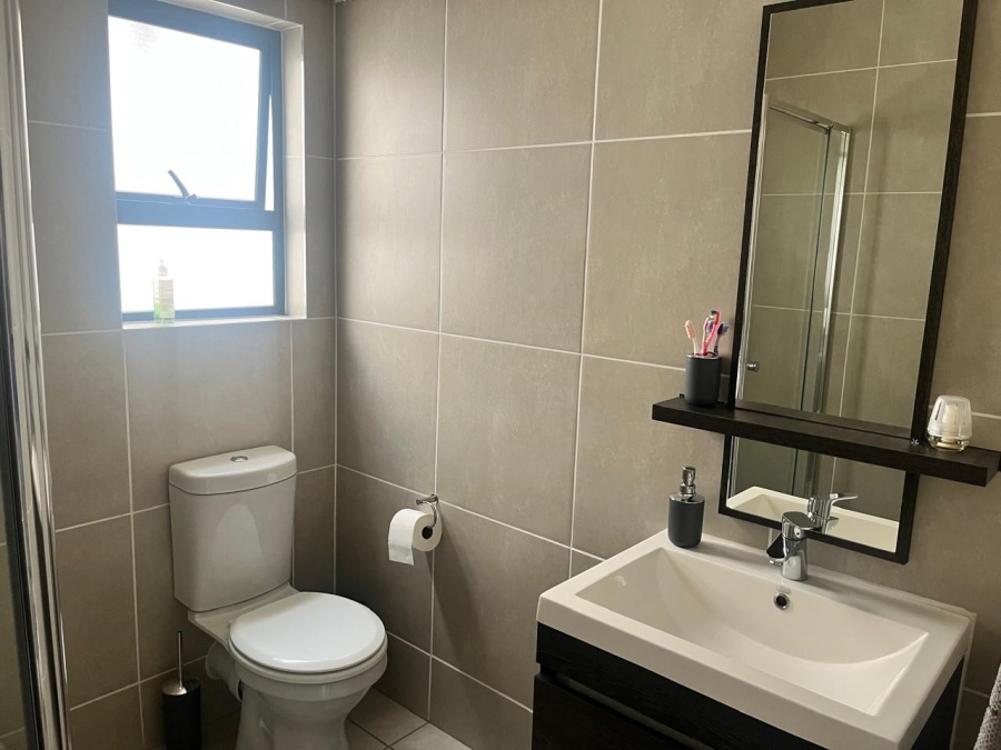 To Let 1 Bedroom Property for Rent in Olivedale Gauteng