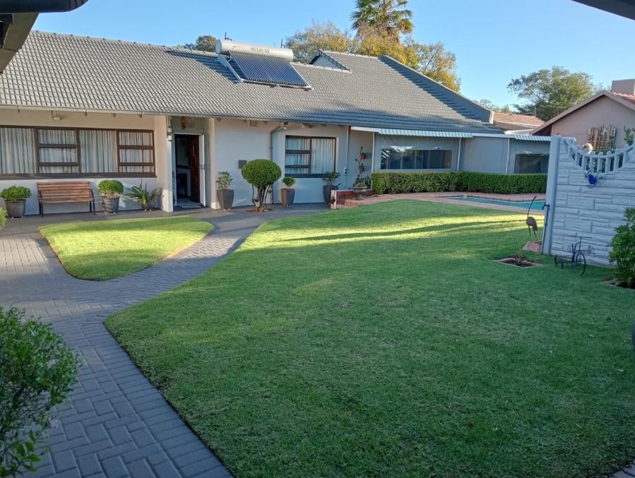 5 Bedroom Property for Sale in Impala Park Gauteng