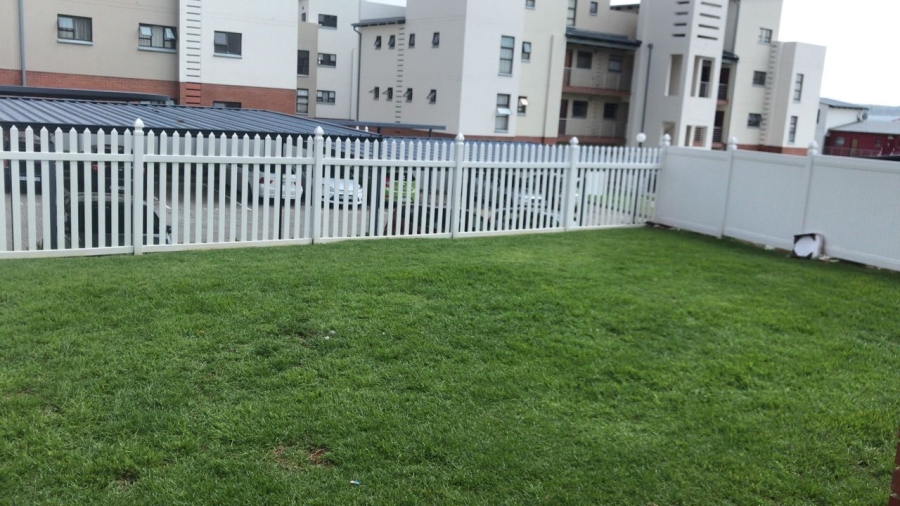 To Let 2 Bedroom Property for Rent in Barbeque Downs Gauteng