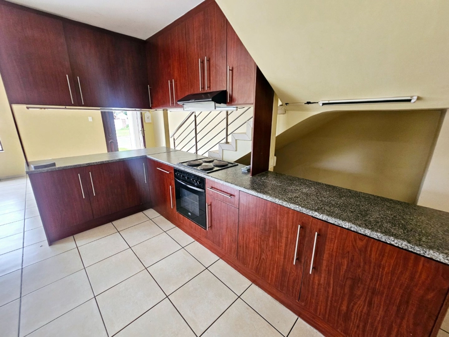 To Let 4 Bedroom Property for Rent in Monavoni Gauteng