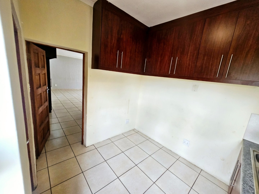 To Let 4 Bedroom Property for Rent in Monavoni Gauteng