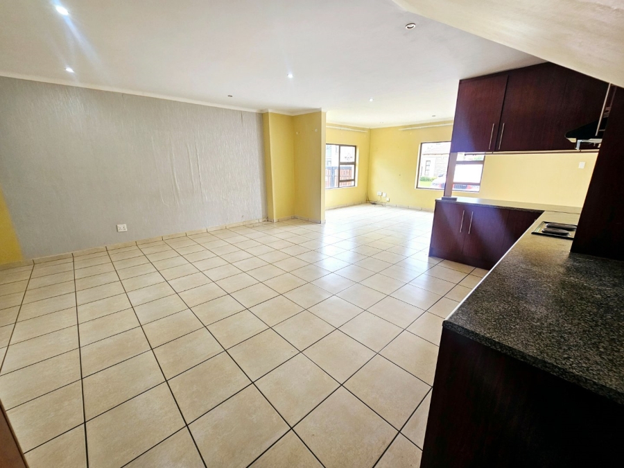 To Let 4 Bedroom Property for Rent in Monavoni Gauteng