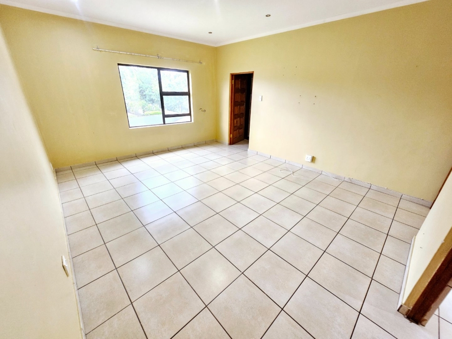 To Let 4 Bedroom Property for Rent in Monavoni Gauteng