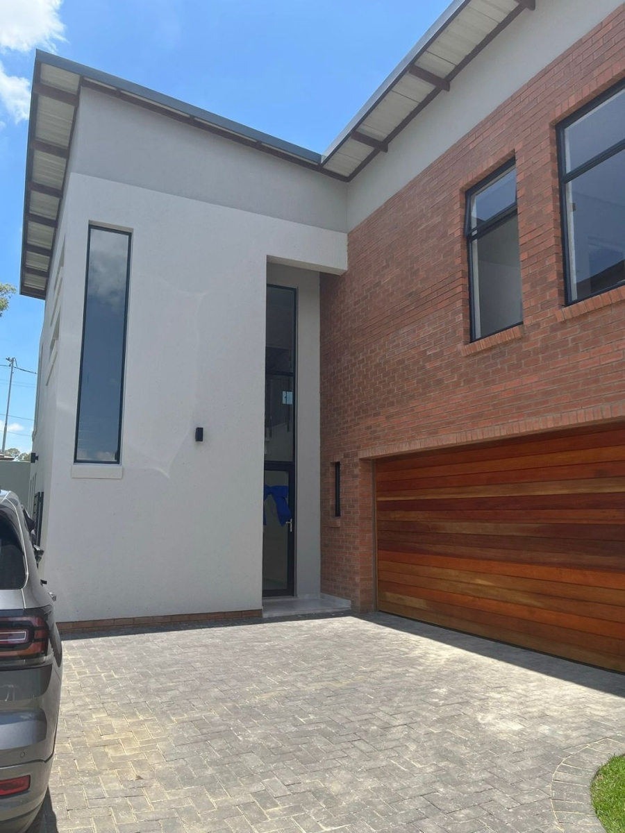 4 Bedroom Property for Sale in Kyalami Ah Gauteng