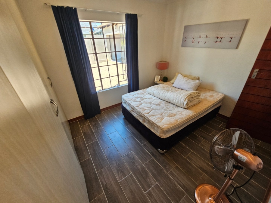 To Let 3 Bedroom Property for Rent in Thatchfield Gardens Gauteng