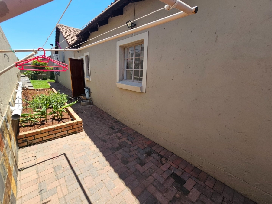 To Let 3 Bedroom Property for Rent in Thatchfield Gardens Gauteng