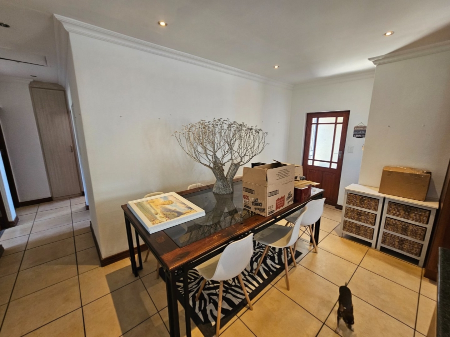 To Let 3 Bedroom Property for Rent in Thatchfield Gardens Gauteng