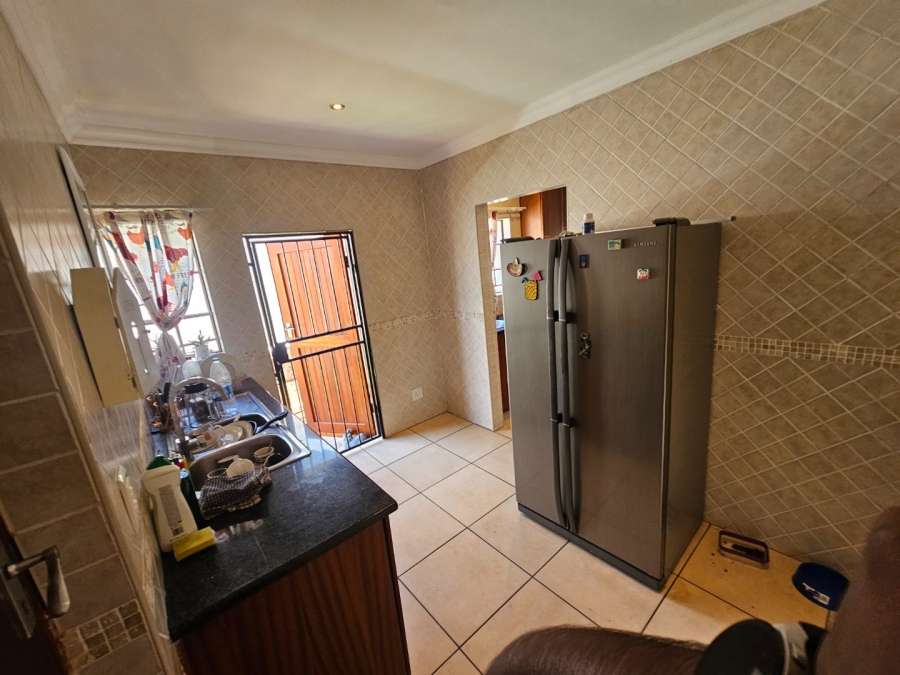 To Let 3 Bedroom Property for Rent in Thatchfield Gardens Gauteng