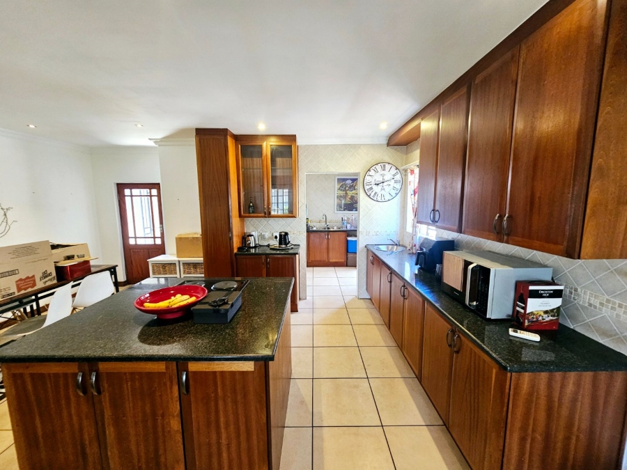 To Let 3 Bedroom Property for Rent in Thatchfield Gardens Gauteng