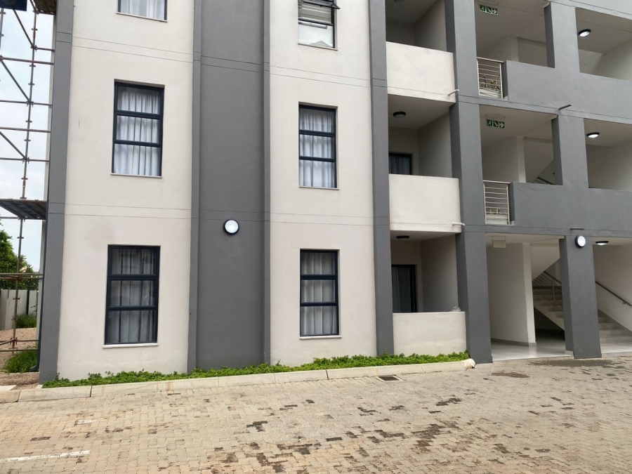 2 Bedroom Property for Sale in Midridge Park Gauteng