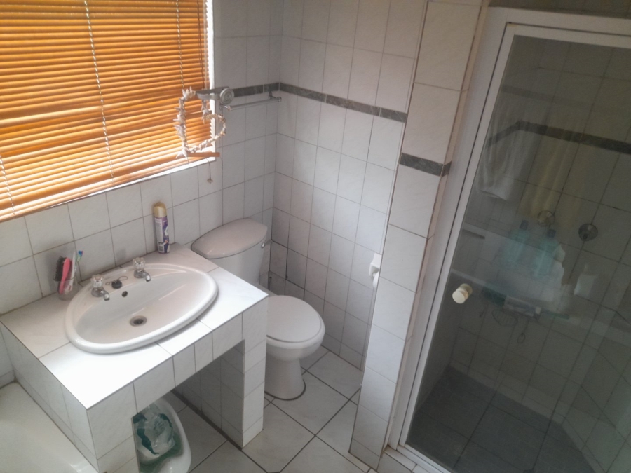 3 Bedroom Property for Sale in Wierda Park Gauteng