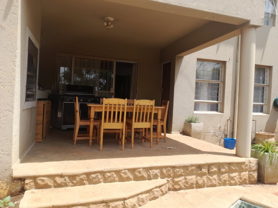 3 Bedroom Property for Sale in Wierda Park Gauteng