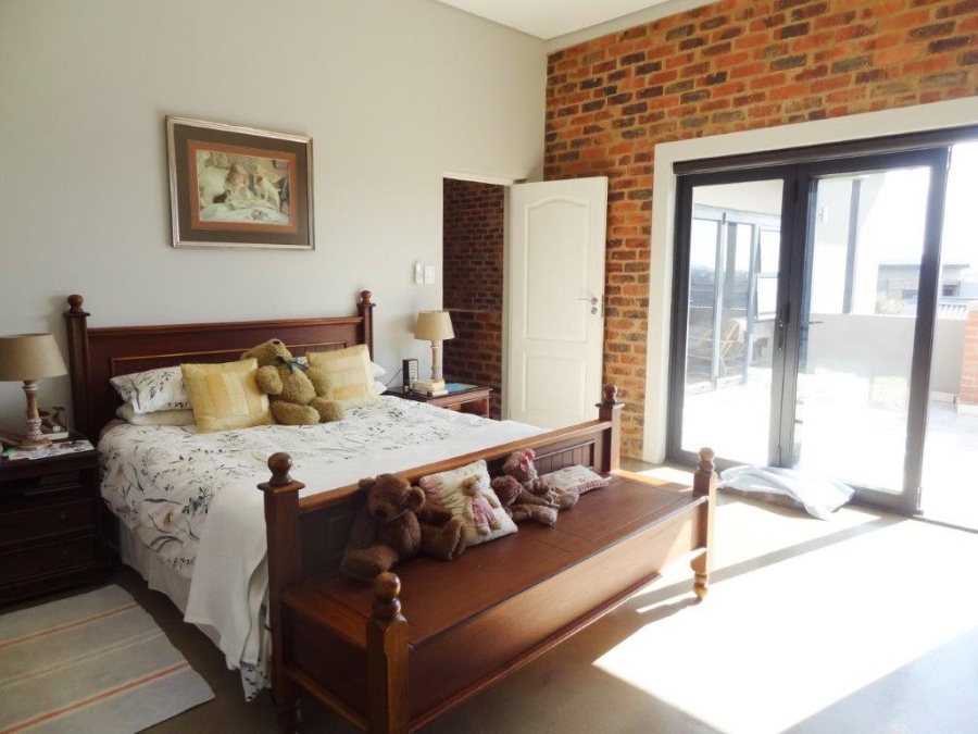 4 Bedroom Property for Sale in Copperleaf Estate Gauteng