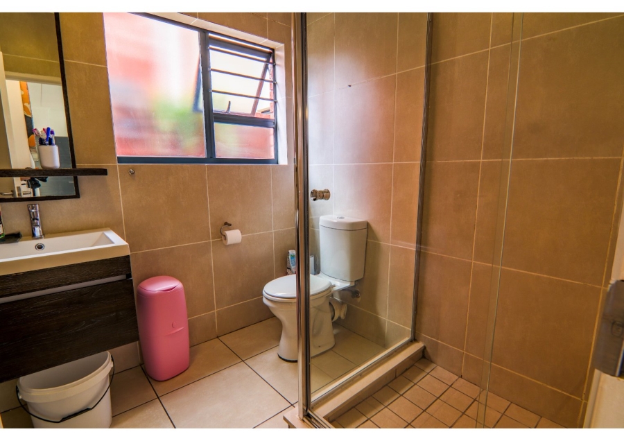 3 Bedroom Property for Sale in Greenstone Crest Gauteng