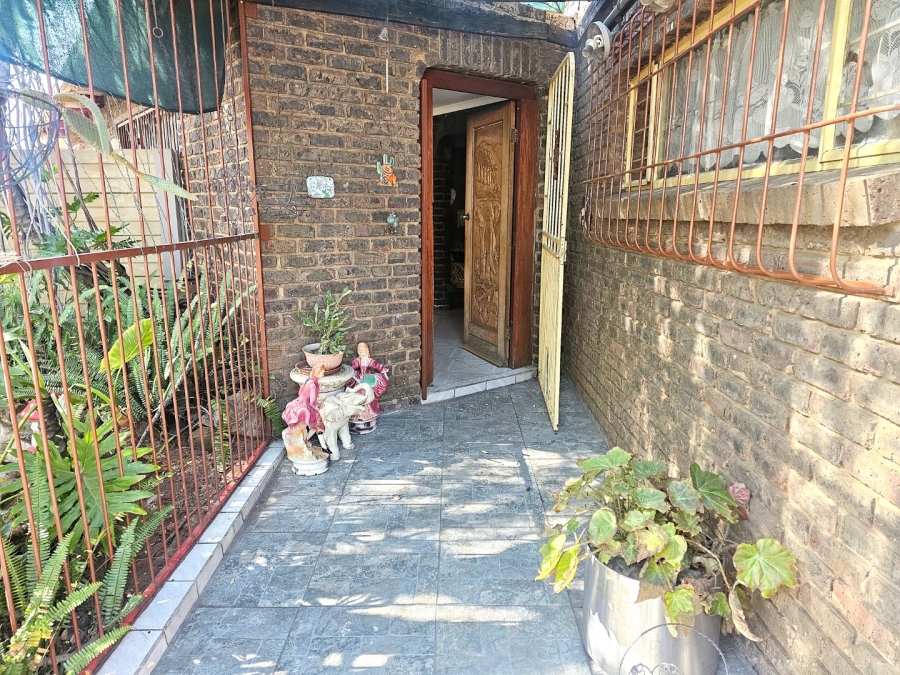 3 Bedroom Property for Sale in Van Dyk Park Gauteng