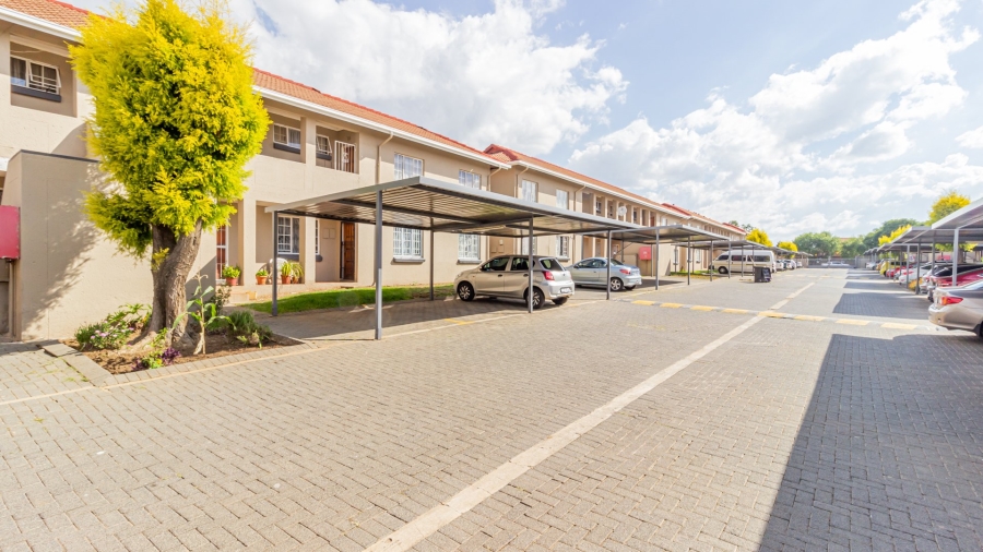 2 Bedroom Property for Sale in Eden Glen Gauteng