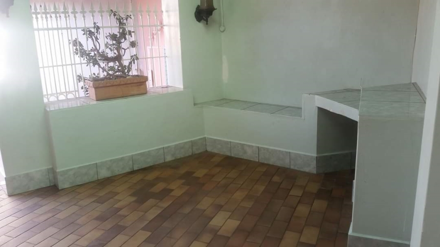 To Let 2 Bedroom Property for Rent in Wierda Park Gauteng