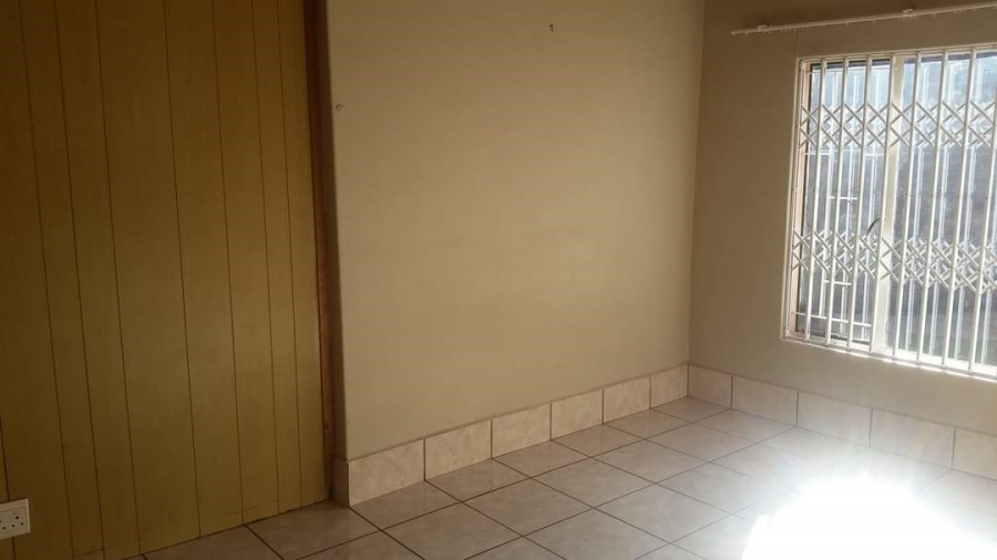 To Let 2 Bedroom Property for Rent in Wierda Park Gauteng