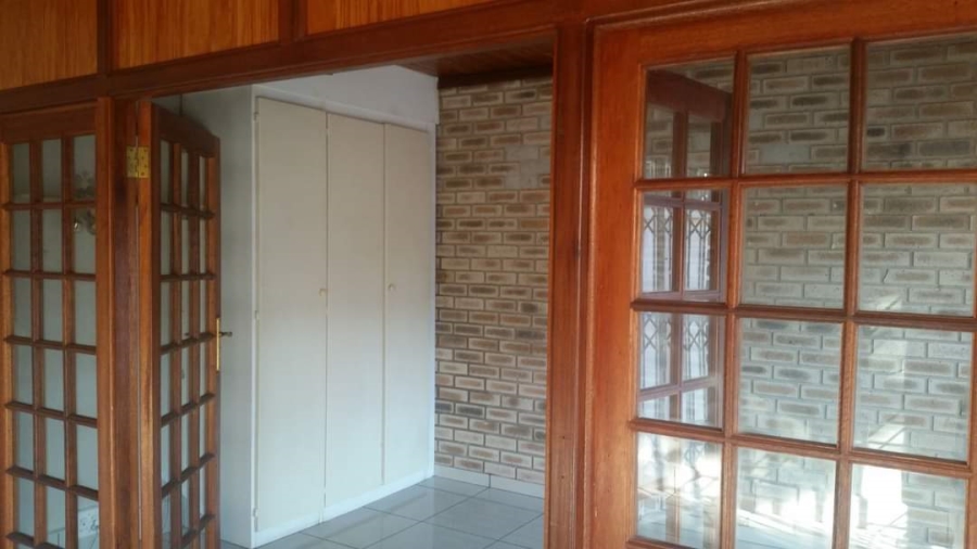 To Let 2 Bedroom Property for Rent in Wierda Park Gauteng