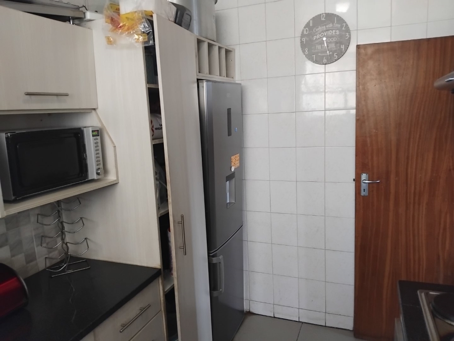 2 Bedroom Property for Sale in Lorentzville Gauteng