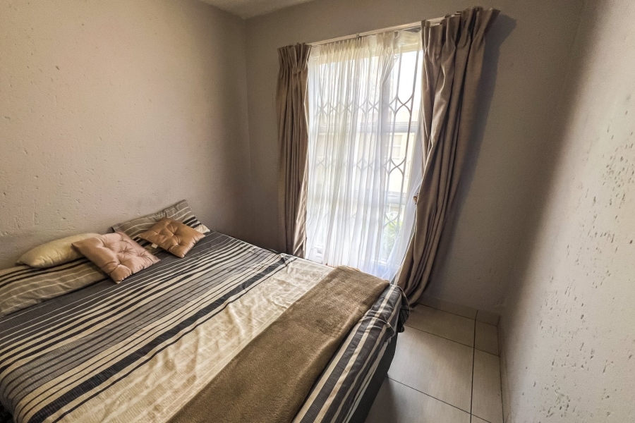 2 Bedroom Property for Sale in Brackendowns Gauteng