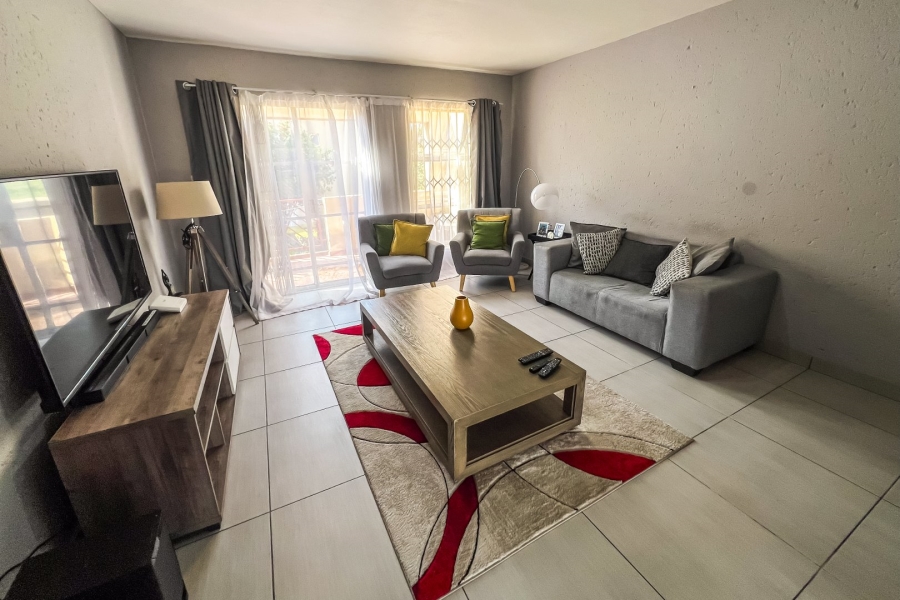 2 Bedroom Property for Sale in Brackendowns Gauteng