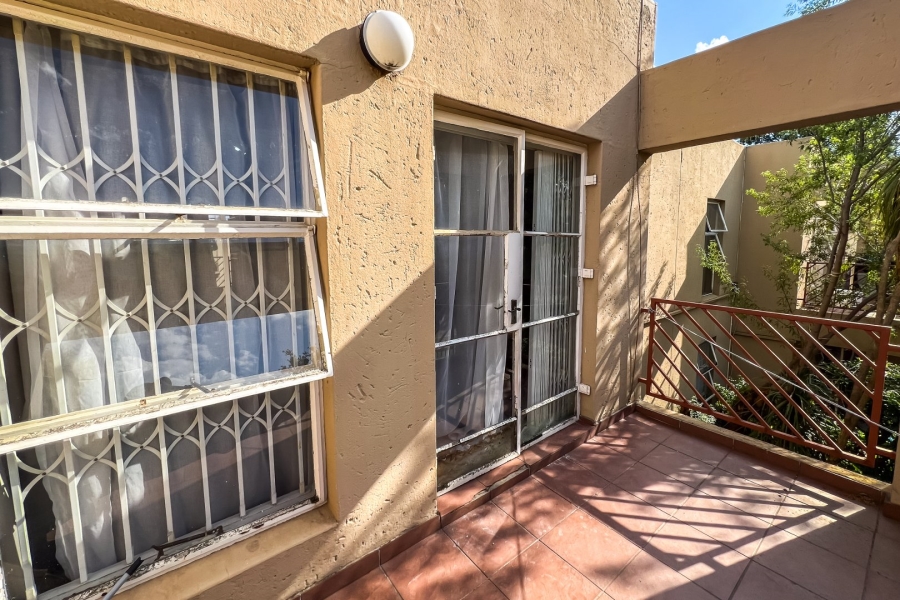 2 Bedroom Property for Sale in Brackendowns Gauteng