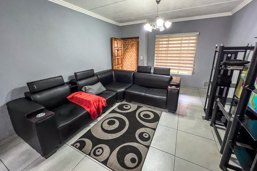 2 Bedroom Property for Sale in Glenvista Gauteng