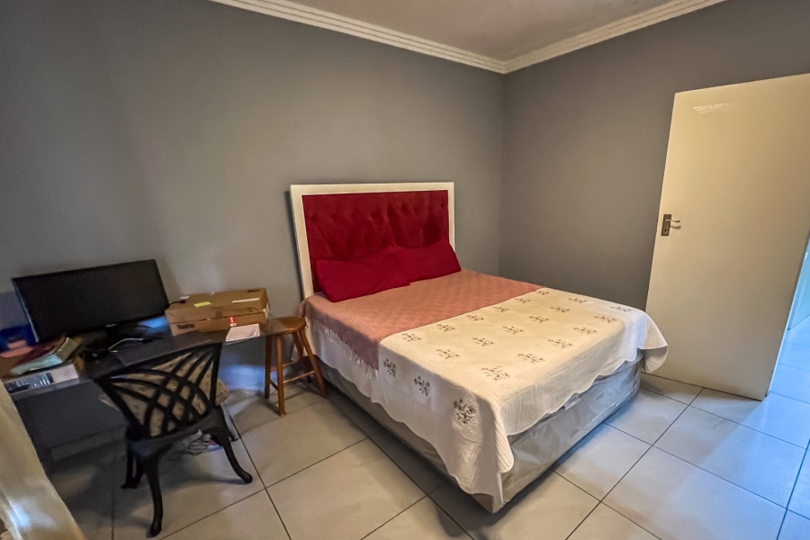 2 Bedroom Property for Sale in Glenvista Gauteng