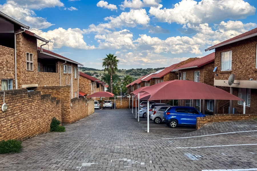 2 Bedroom Property for Sale in Glenvista Gauteng