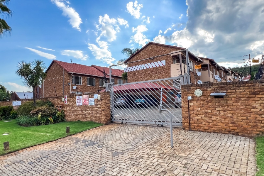 2 Bedroom Property for Sale in Glenvista Gauteng