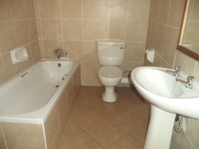 To Let 2 Bedroom Property for Rent in The Orchards Gauteng