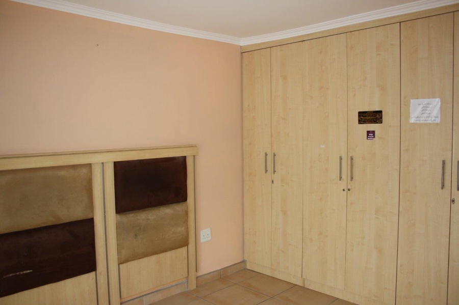 To Let 2 Bedroom Property for Rent in Bosmont Gauteng