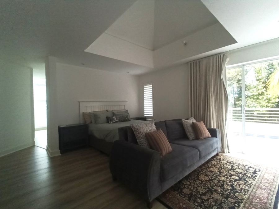 To Let 4 Bedroom Property for Rent in Sandhurst Gauteng