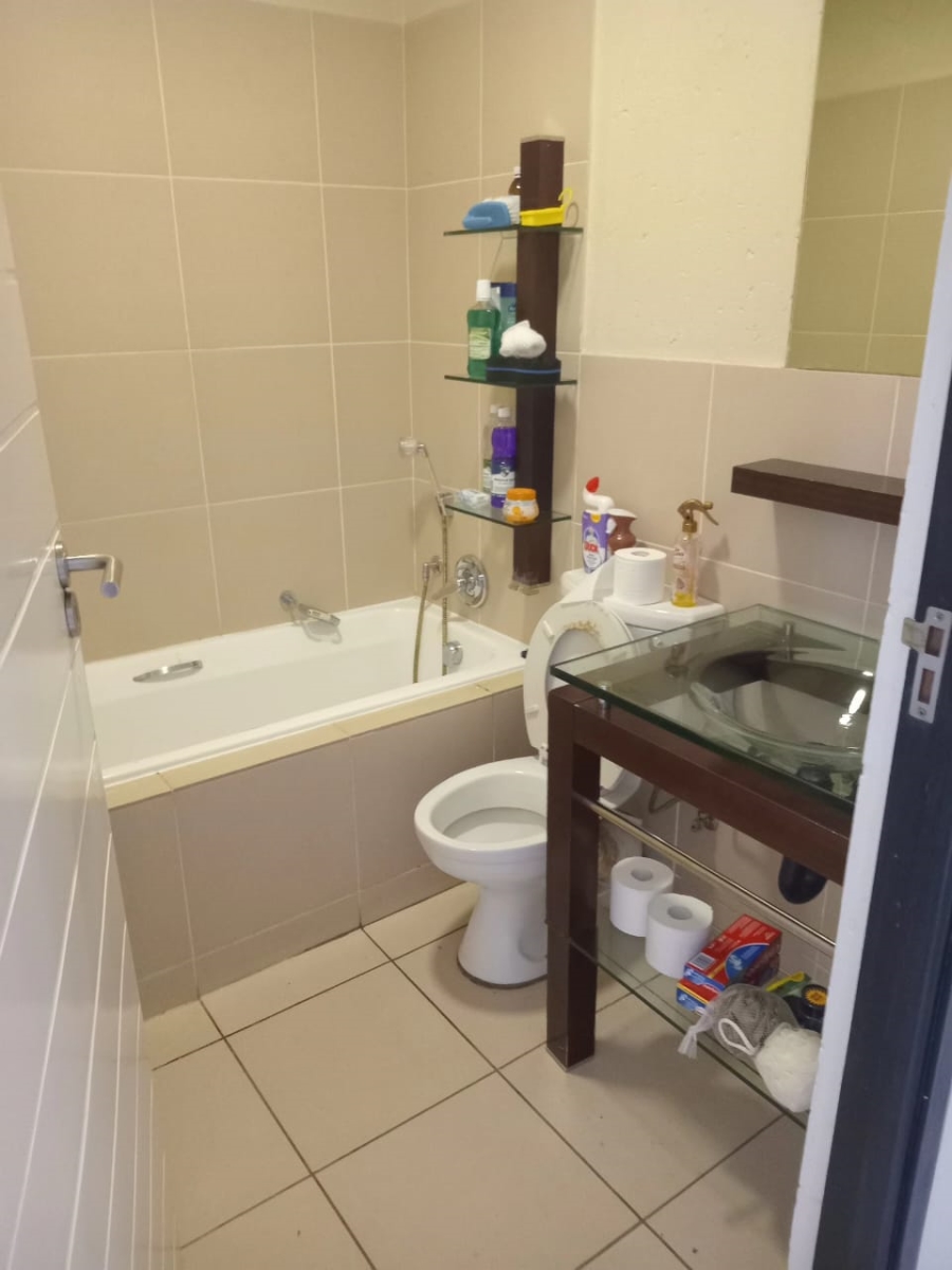 2 Bedroom Property for Sale in Zandspruit Gauteng