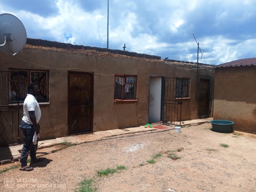 1 Bedroom Property for Sale in Rondebult Gauteng