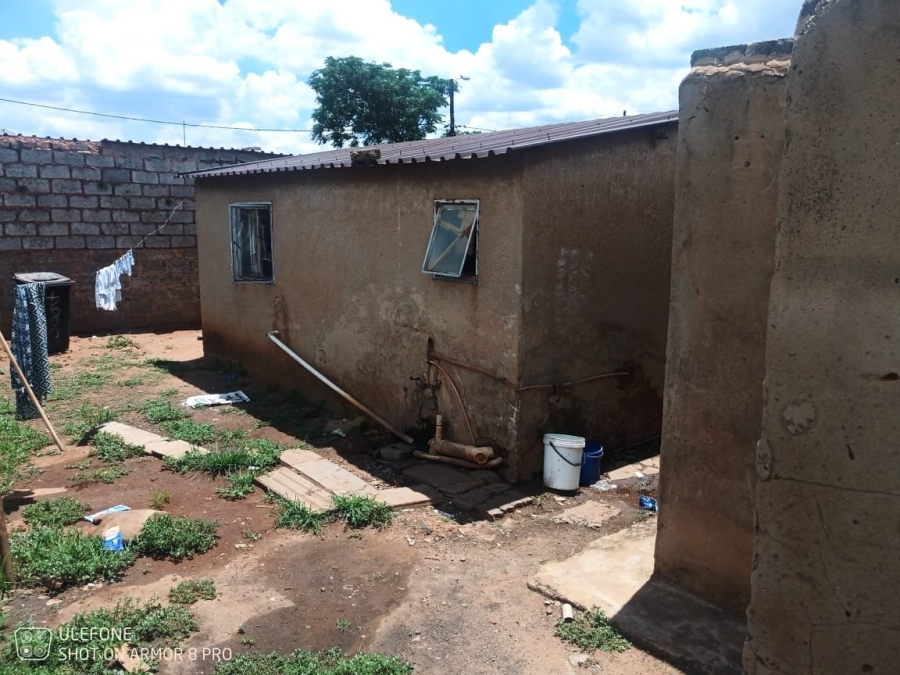 1 Bedroom Property for Sale in Rondebult Gauteng