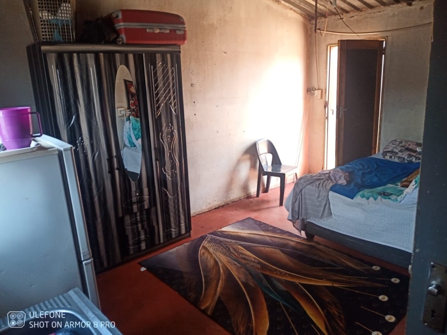 1 Bedroom Property for Sale in Rondebult Gauteng