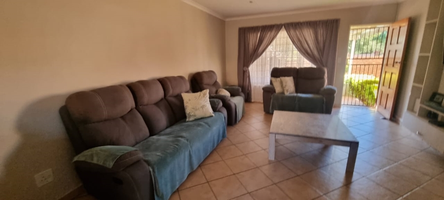 2 Bedroom Property for Sale in Magalieskruin Gauteng