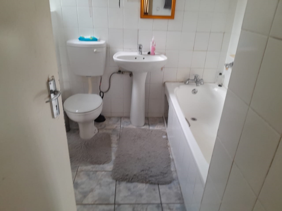 3 Bedroom Property for Sale in Ridgeway Gauteng