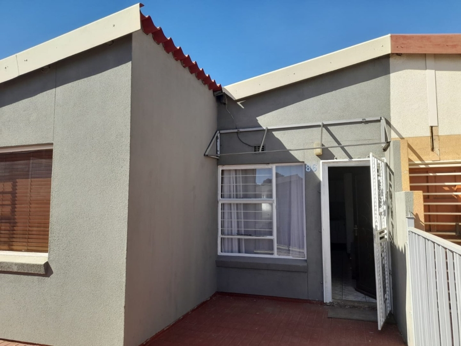 3 Bedroom Property for Sale in Ridgeway Gauteng