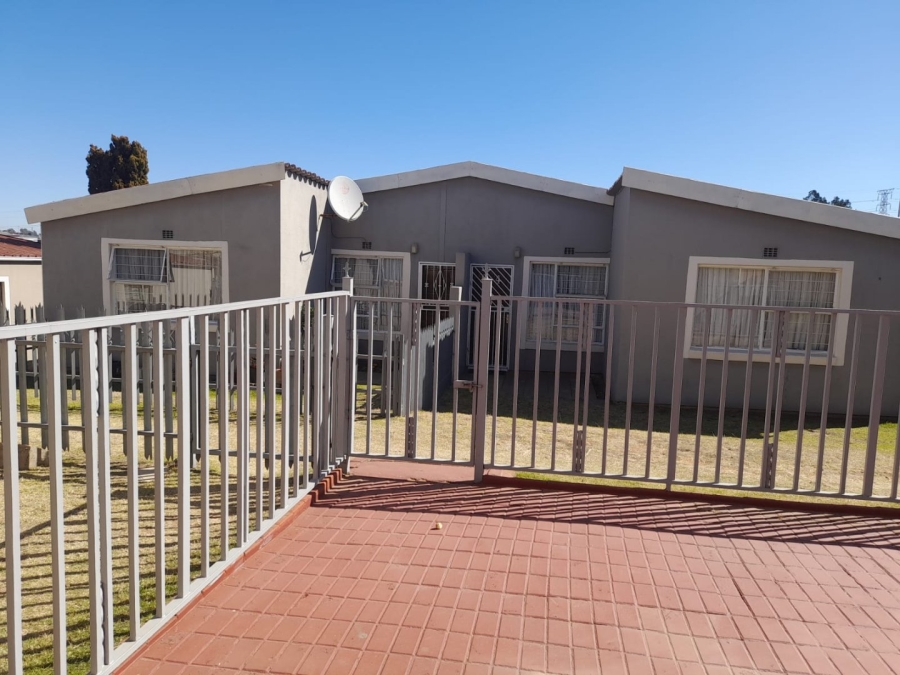 3 Bedroom Property for Sale in Ridgeway Gauteng