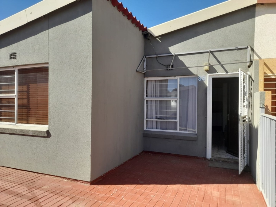 3 Bedroom Property for Sale in Ridgeway Gauteng