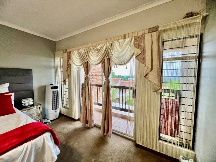 3 Bedroom Property for Sale in La Montagne Gauteng