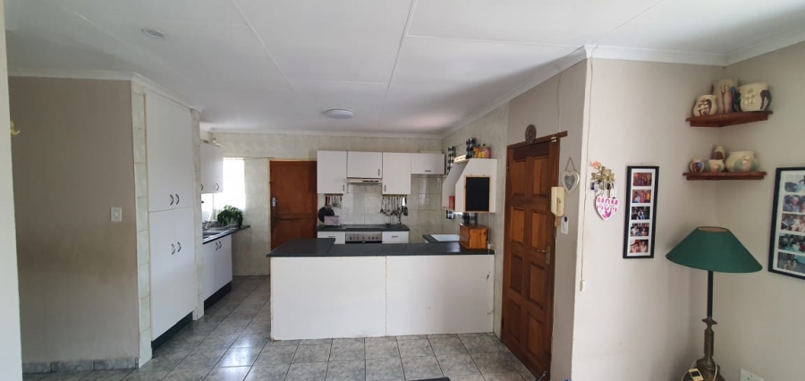 3 Bedroom Property for Sale in Noordheuwel Gauteng