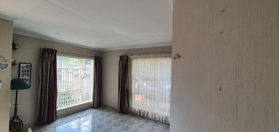 3 Bedroom Property for Sale in Noordheuwel Gauteng